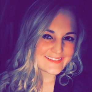 Meet your Posher, Celeste